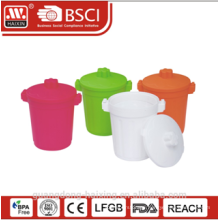 Plastic dustbin